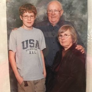 Meet your Posher, Tom